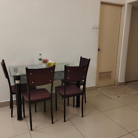 2 Rooms Homestay Deviana Wakaf Che Yeh Kota Bharu Eksteriør billede