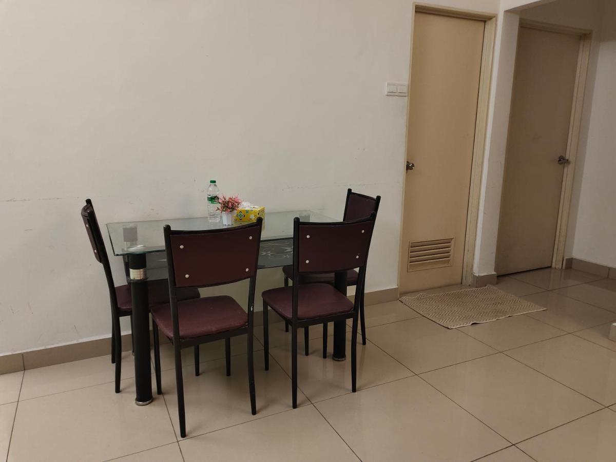2 Rooms Homestay Deviana Wakaf Che Yeh Kota Bharu Eksteriør billede