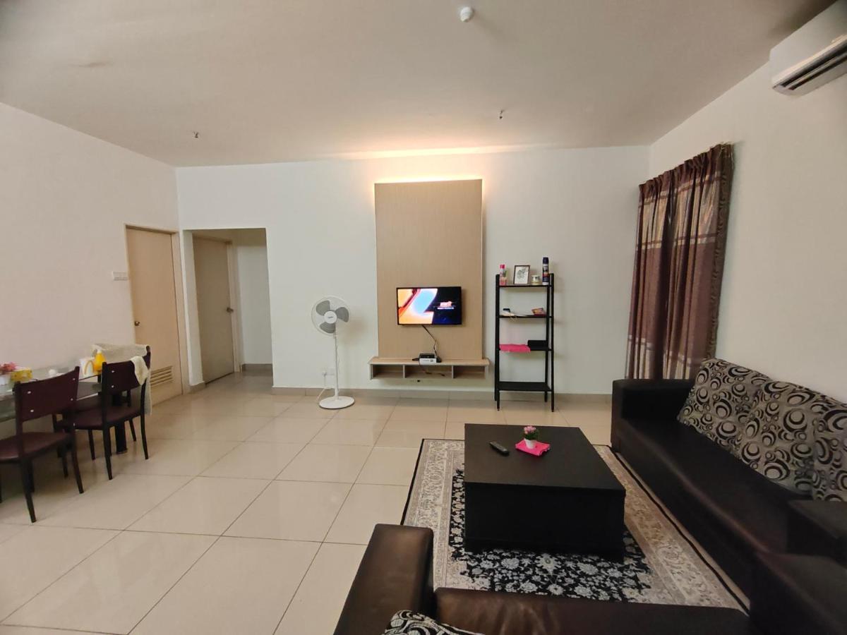 2 Rooms Homestay Deviana Wakaf Che Yeh Kota Bharu Eksteriør billede
